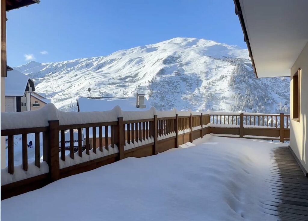 Pleine vue au coeur de valmeinier 1800m- grande terrasse- 50m des pistes